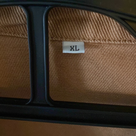 Brown/Tan button down Jacket with two pockets fringe bottom Size XL - Picture 2 of 6